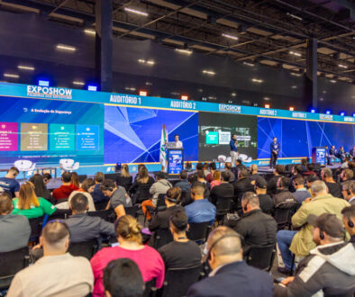 plataforma de rastreamento veicular